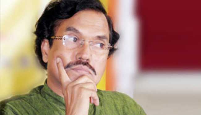 Star lyricist admitted in hospital