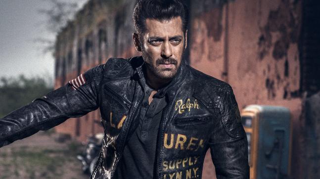 Salman dancing to Allu Arjun’s song