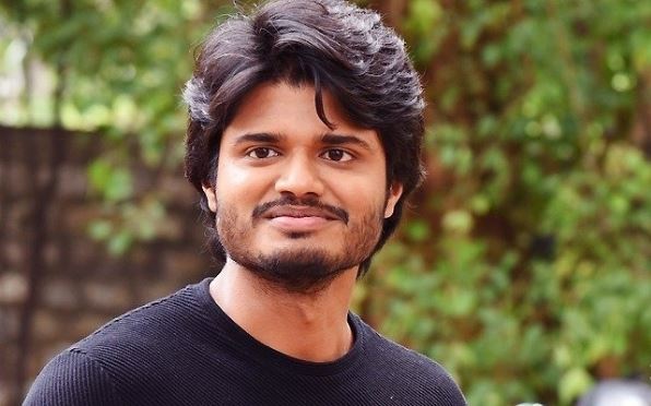 Devarakonda starting a tiffin centre