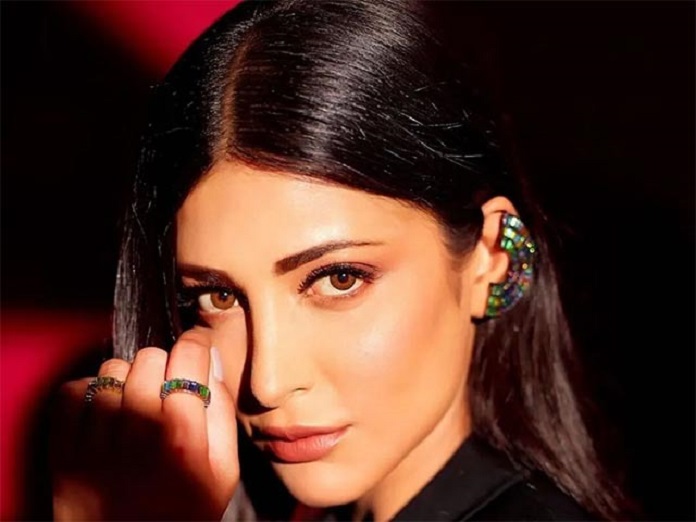 Shruthi Haasan overwhelmed by the love from her fans