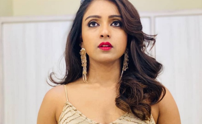 ‘Biggboss 3’ fame Varun Sandesh’s wife as an anchor