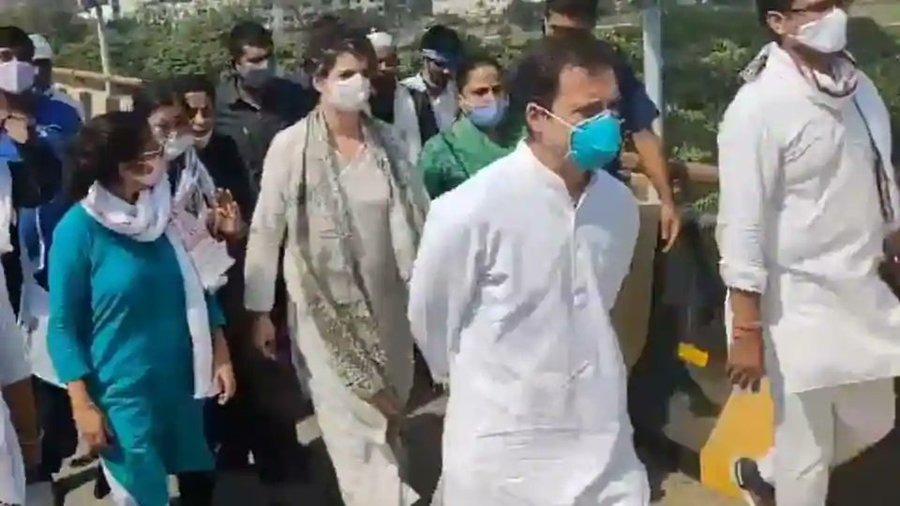 Rahul and Priyanka gandhi were detained by Hathras Cops