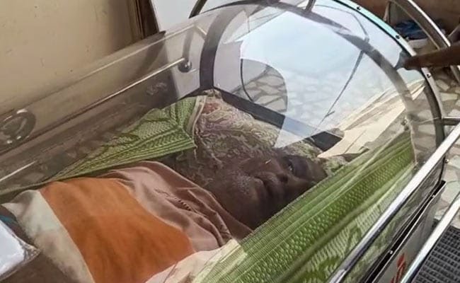 The 74-year-old man was saved from the freezer, the family was waiting to die.