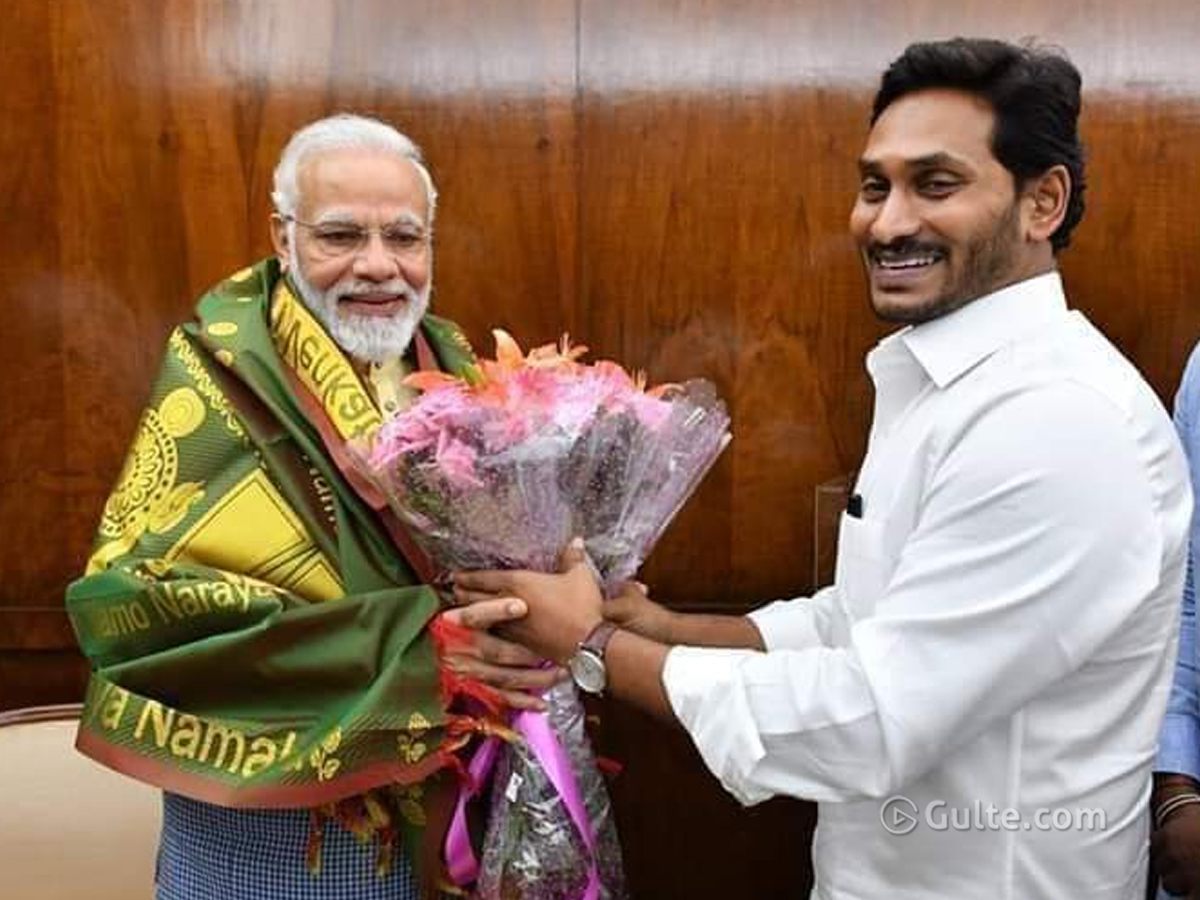 YS.Jagan vs Modi mind games: who will win ?