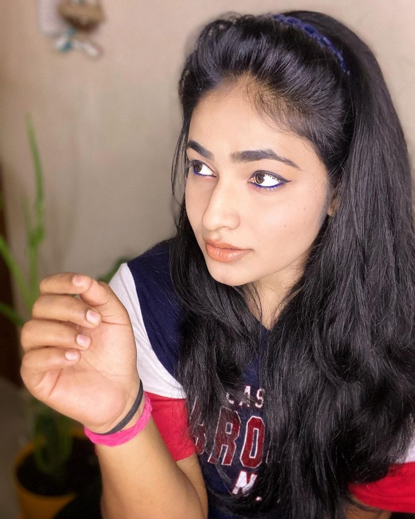 Shruthi Selvam Latest Pics 