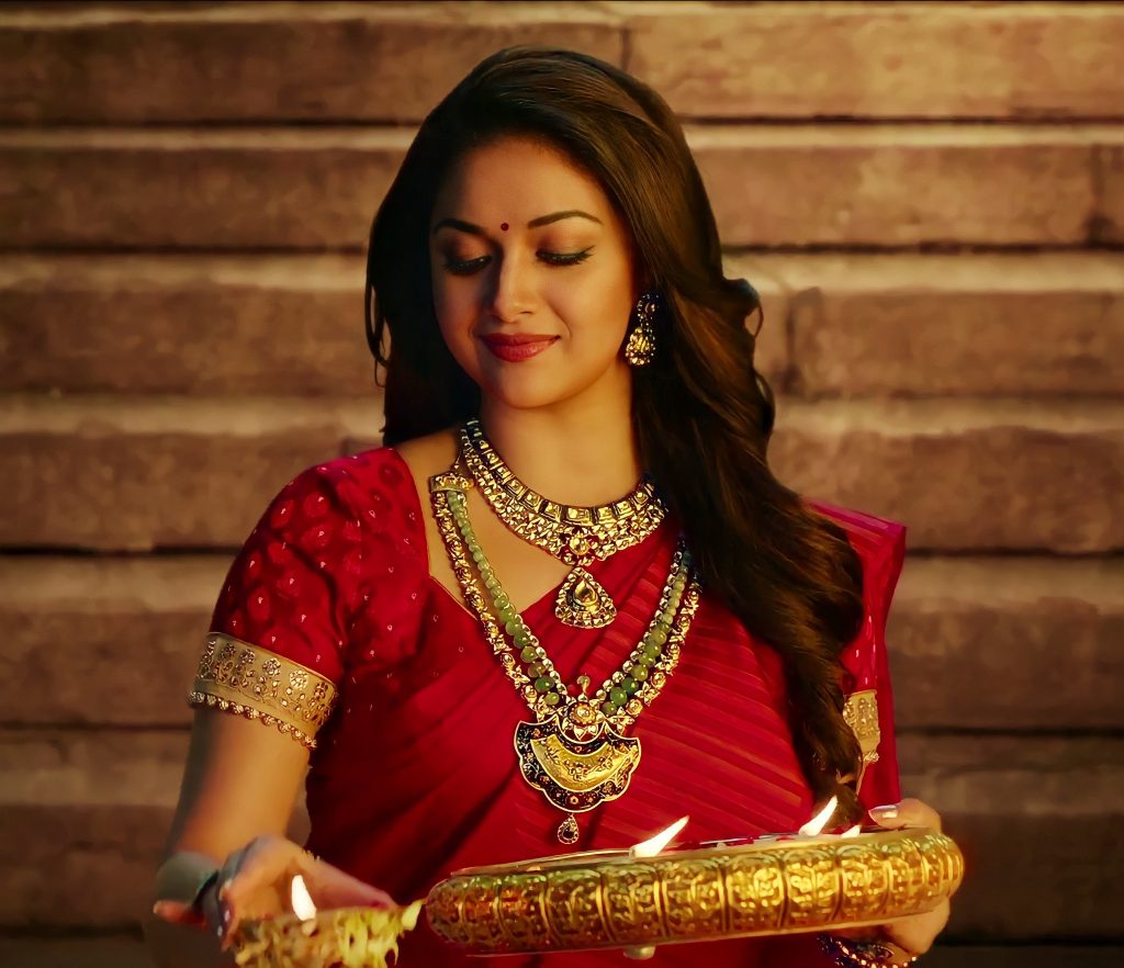 Keerthy Suresh Diwali Celebrations With Family