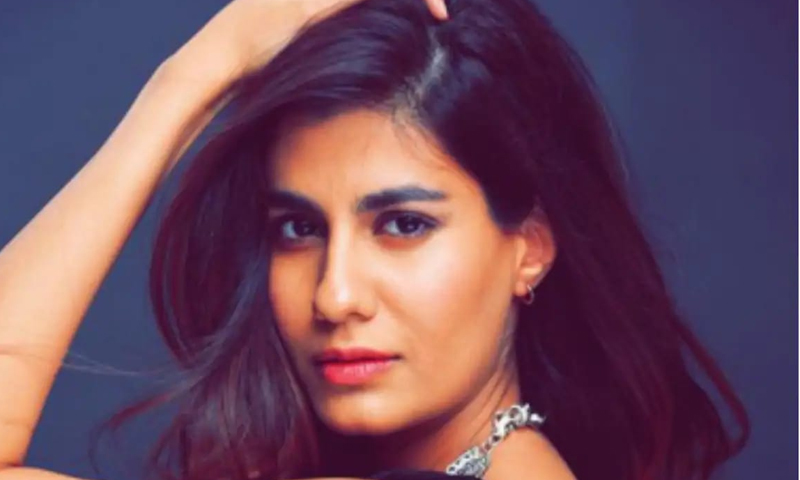 Mainstream media is filled with noise but not news says Bollywood actress 