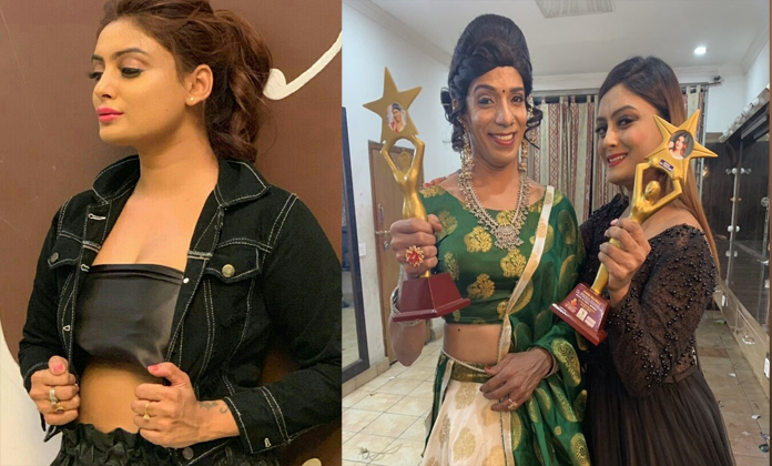 Twinkle Kapoor Black Dress Images