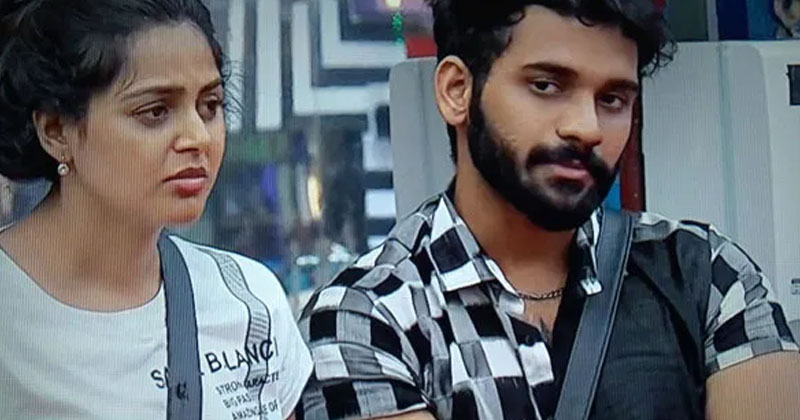 Monal takes her revenge on Akhil in Bigg boss 