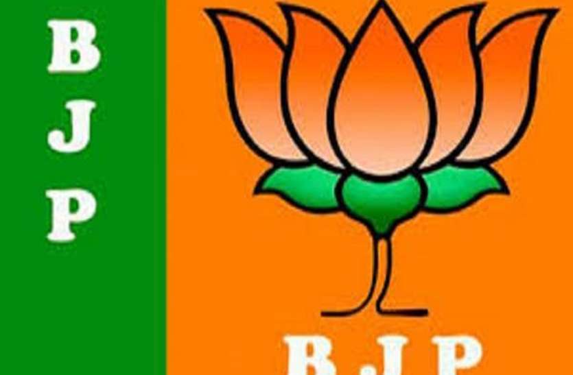 BJP’s Hyderabad corporators take pledge at Charminar temple