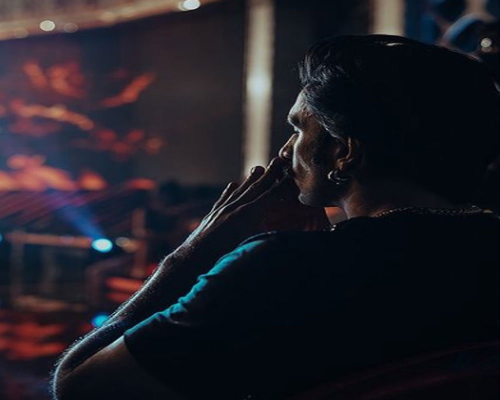 Ranveer Singh posts sneak-peek from ‘Cirkus’ shoot