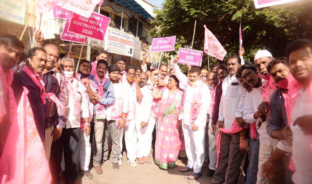 Farmer’s Bharath Bandh today, Anna Hazare fasts, Kangana pens a poem