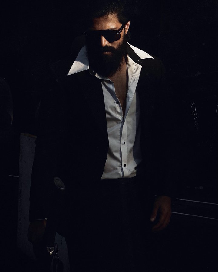 Yash gives a cryptic hint about KGF3