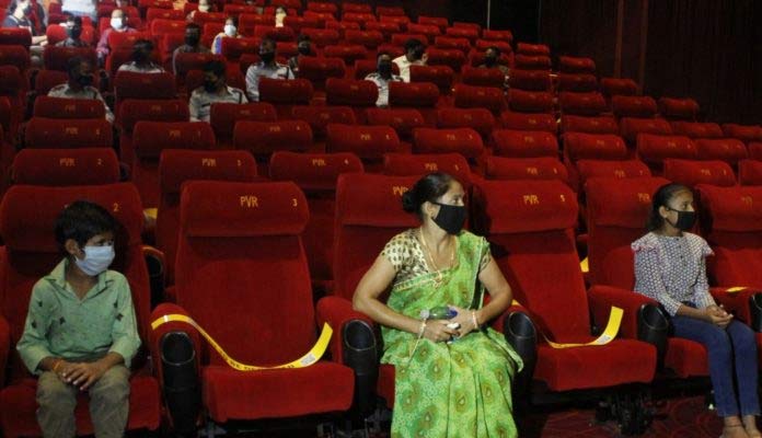 Bollywood BO report: First batch of films Fight to survive