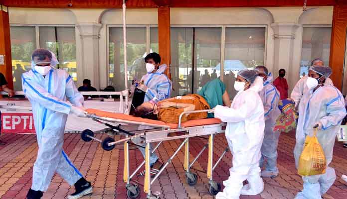India records 1.32L cases, 2,713 Covid deaths