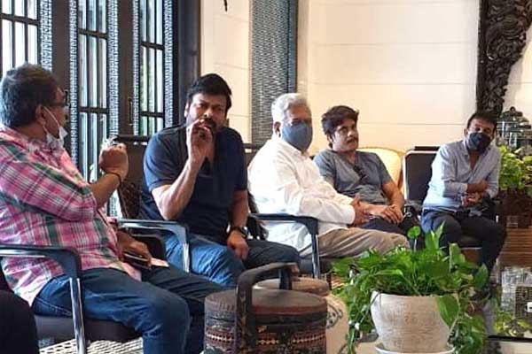 Chiranjeevi meets industry celebrities