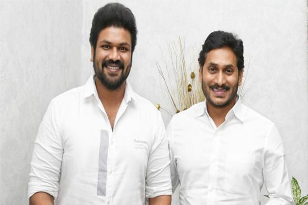 Manchu Manoj’s important meet with AP CM Jagan