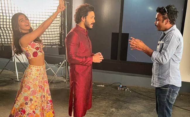 Akhil raves about Pooja Hegde