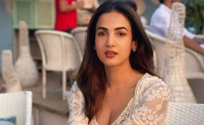 Sonal Chauhan Is Thrilled To Be Part Of F3