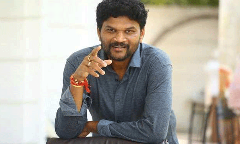 Director Parasuram apologises for hurting Hindu sentiments