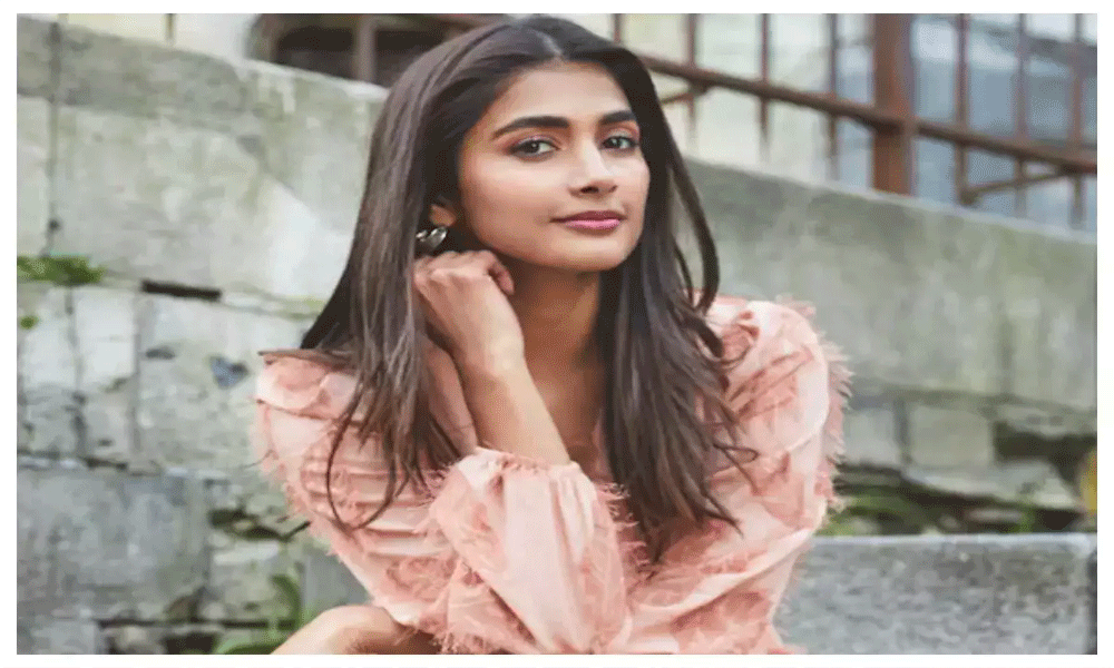 Will Pooja Hegde become another Parvathi Melton?