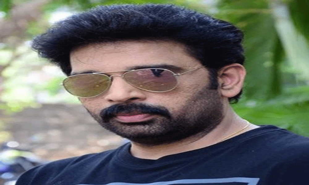 Did JD Chakravarthy cheat that director?