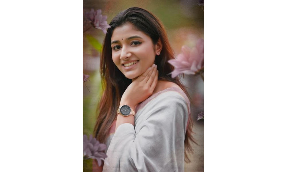 Mirnaa Comes On Board To Play Lead Actress In Allari Naresh, Vijay Kanakamedala, Shine Screens’ Ugram