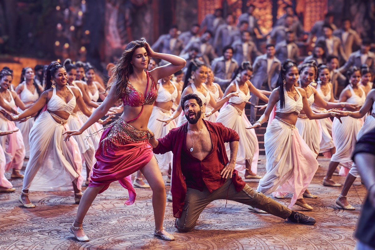 Varun Dhawan’s Bhediya film is releasing in Telugu under Geetha Film Distribution