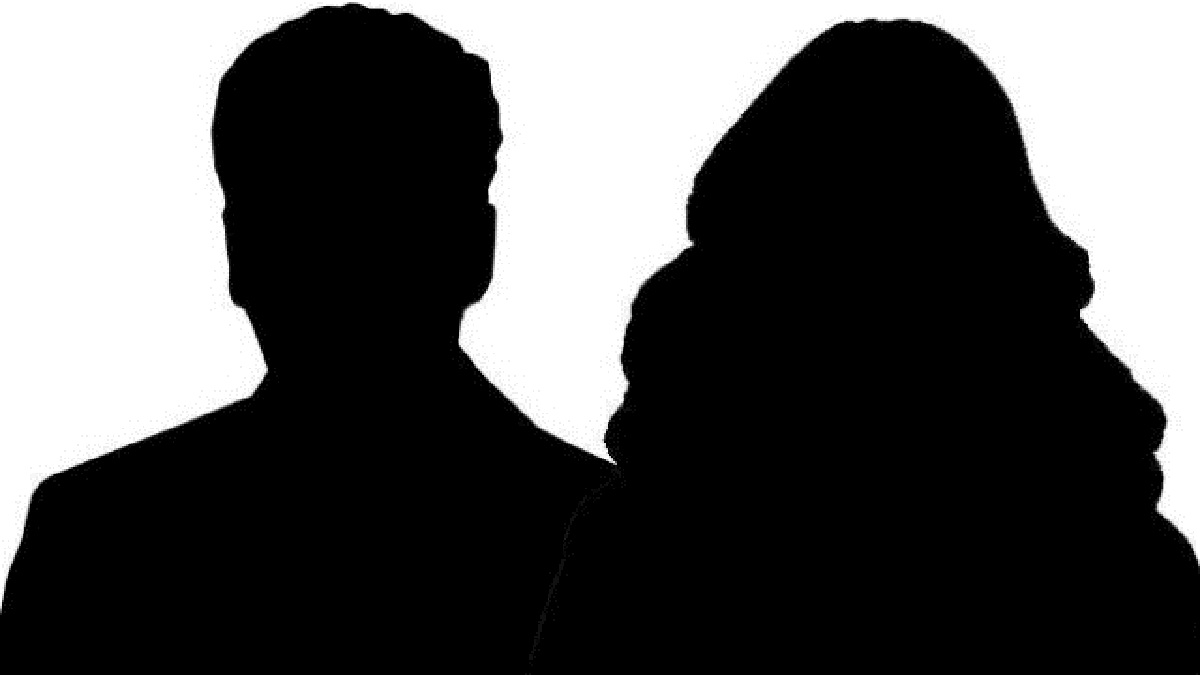 Director And Heroine In Love?