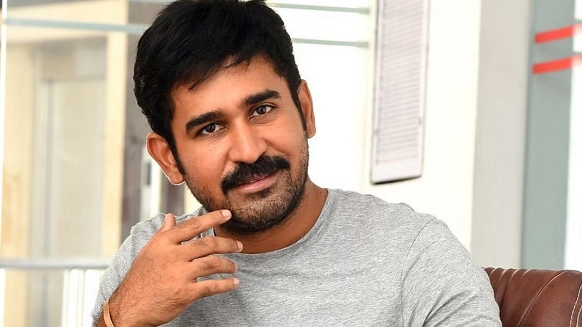 Actor Vijay Anthony Get Injured On The Movie Sets