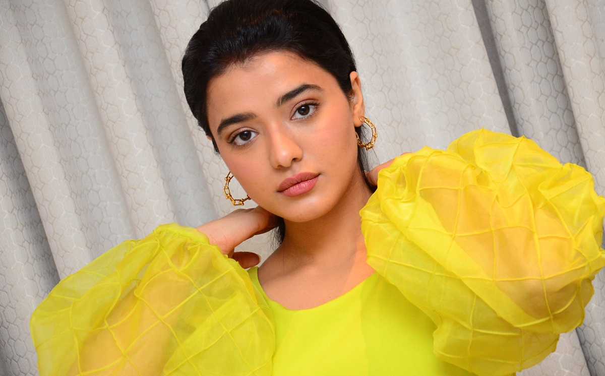 Krithi Shetty Replaces Ketika Sharma?