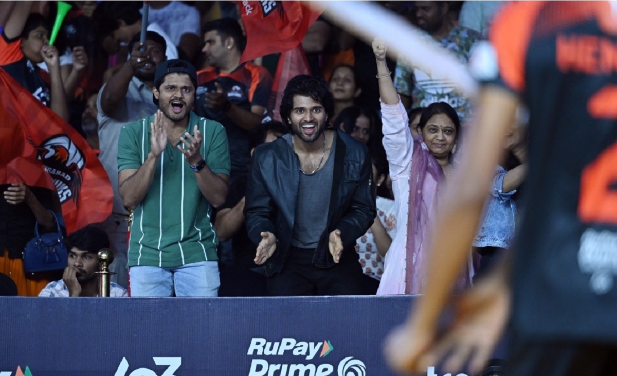 Vijay Deverakonda is Co-owner Of The Hyderabad Black Hawks