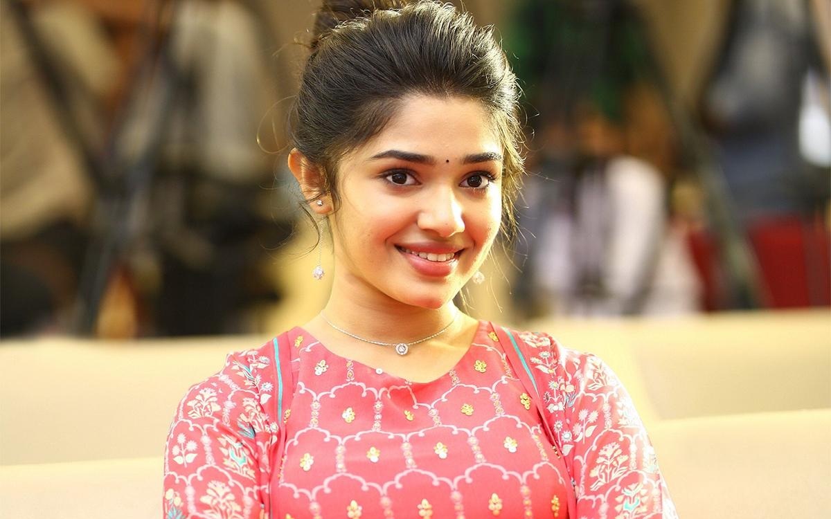 Kriti Shetty Takes a Shocking Decision