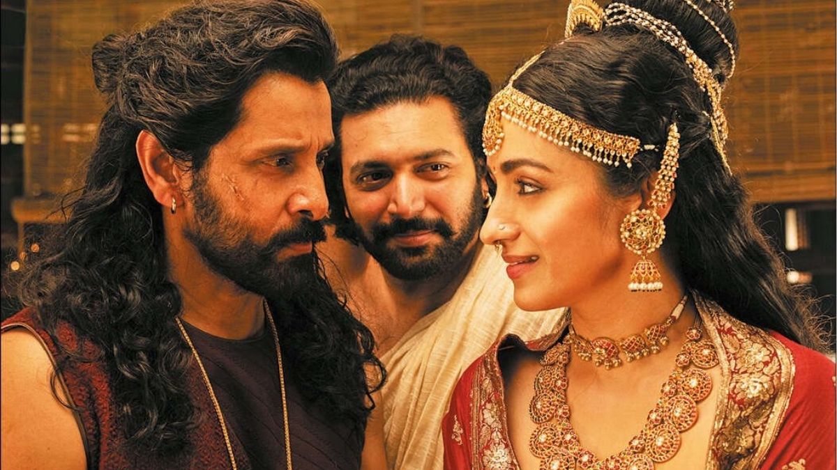 Ponniyin Selvan 2 Movie Review