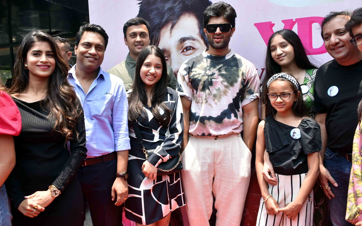 Vijay Deverakonda (Pictures Attached) Launches His Ice Cream Concept Creation