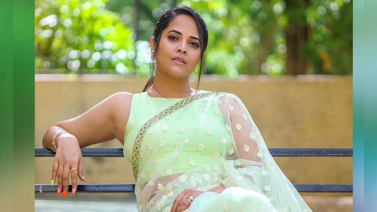 Anasuya Bharadwaj’s Sensuous Lip Kiss