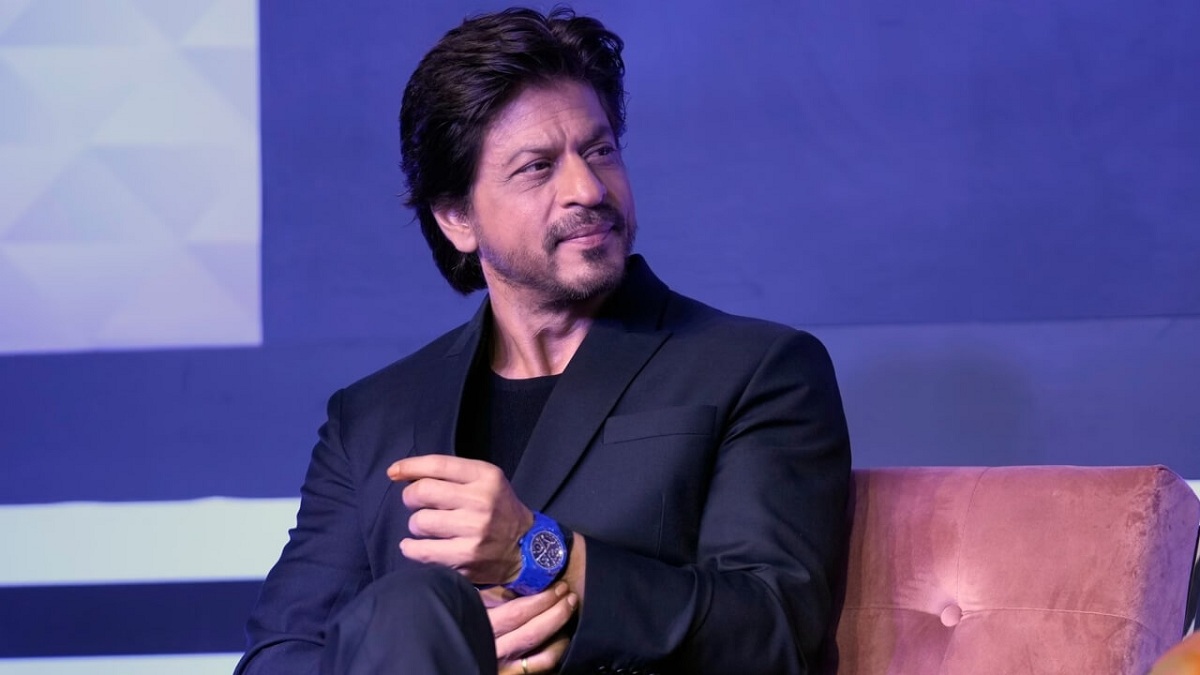 Shah Rukh Khan Gave His Fans The Wittiest Replies In #AskSRK Session
