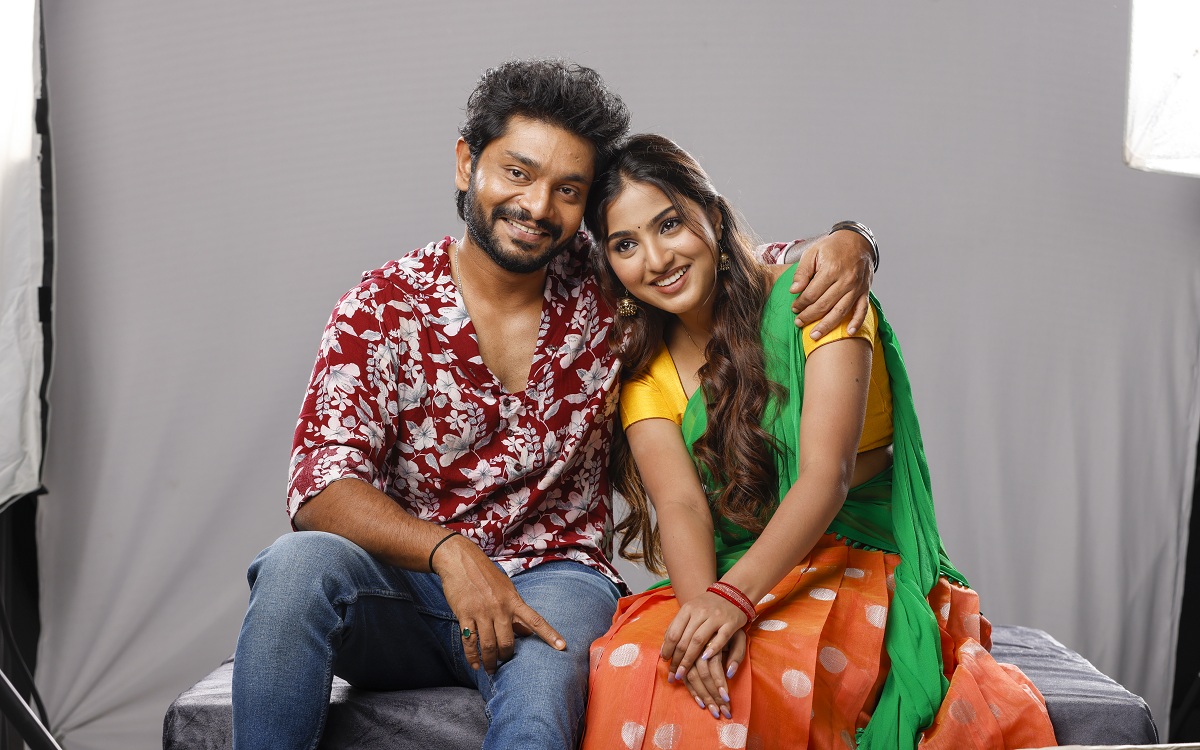 Rashmika Unveils The “You are My DP” From Slum Dog Husband