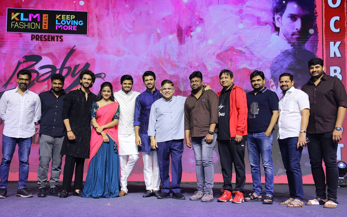 Vijay Devarakonda At Cult Blockbuster Celebrations