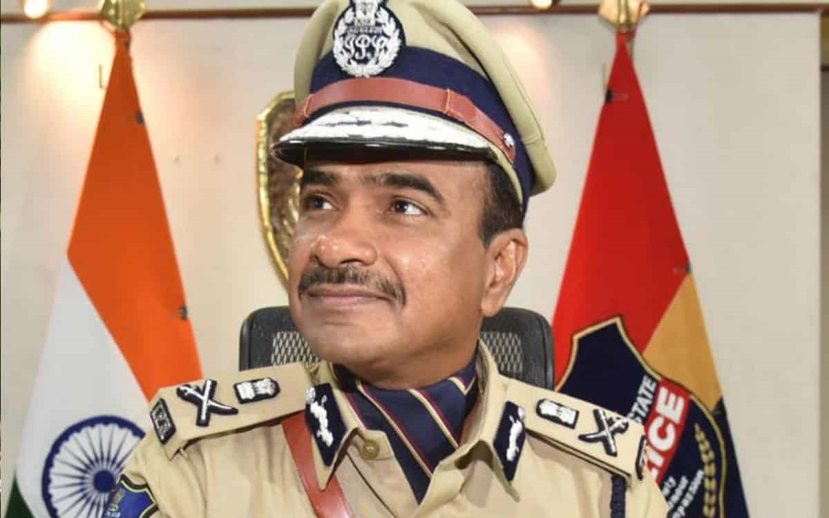 Hyderabad Commissioner Serious Of Film Makers