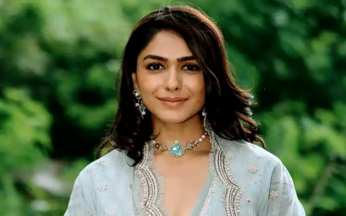 Is Mrunal Thakur Dating This Singer?