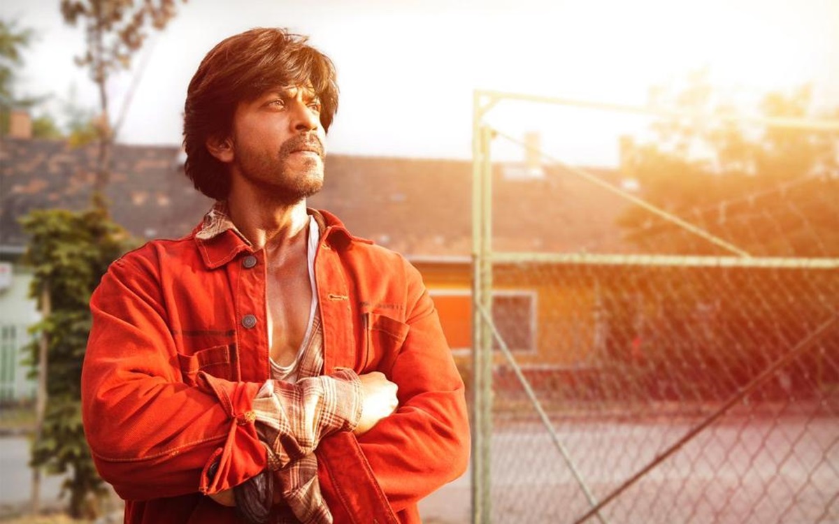 100 SRK Fans Will Travel To Pune To Watch The First Day First Show With Team SRK Pune!