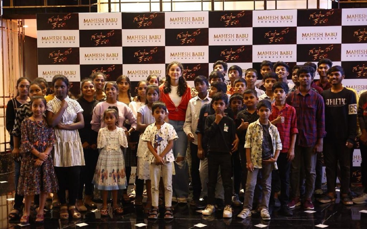 A Cinematic Celebration: Sitara Ghattamaneni, Hosts Guntur Kaaram Special Screening For Orphan Kids