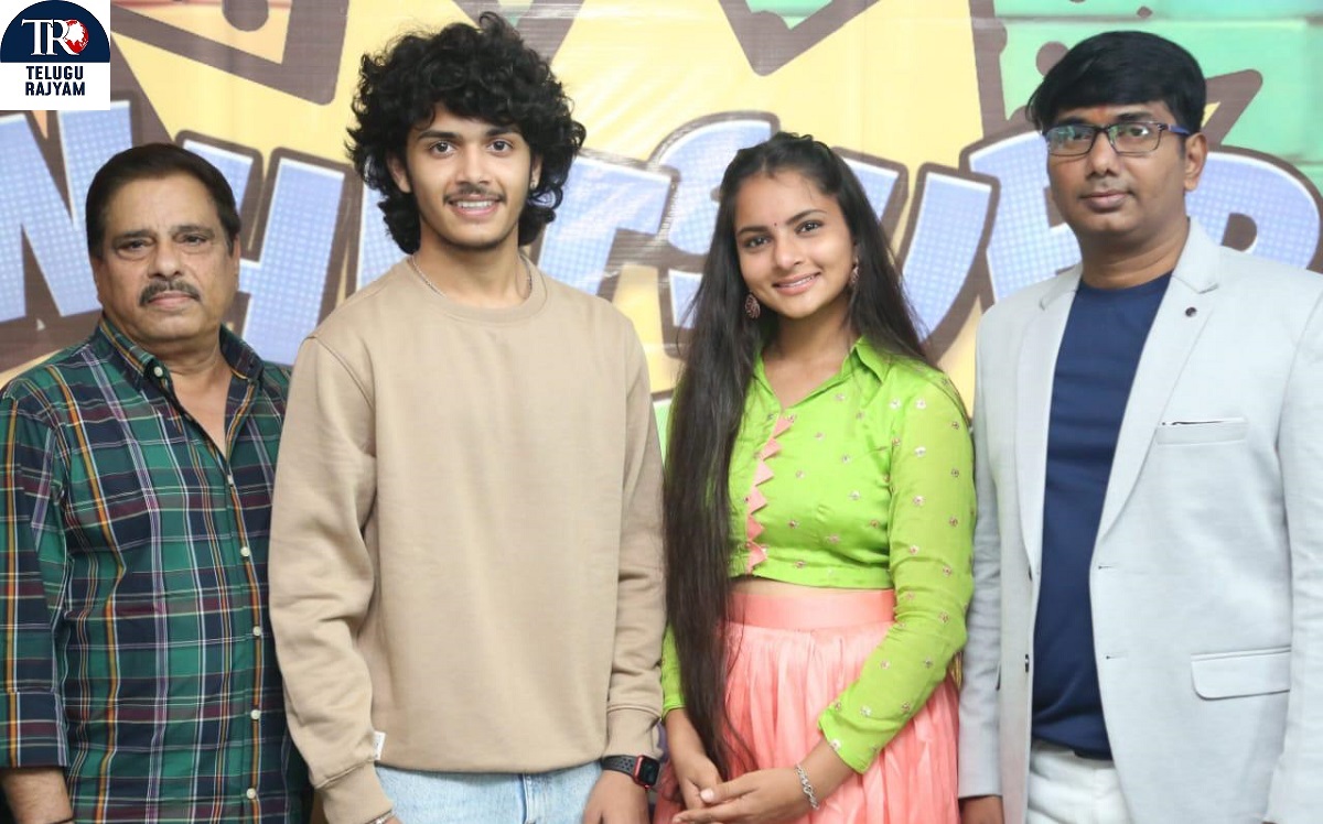 WhatsApp Romeo: First Look Released