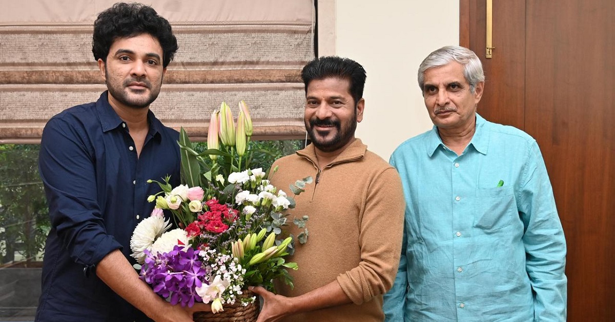 Siddhu Jonnalagadda Handsover Rs. 15 Lakhs Cheque To Telangana CM Revanth Reddy