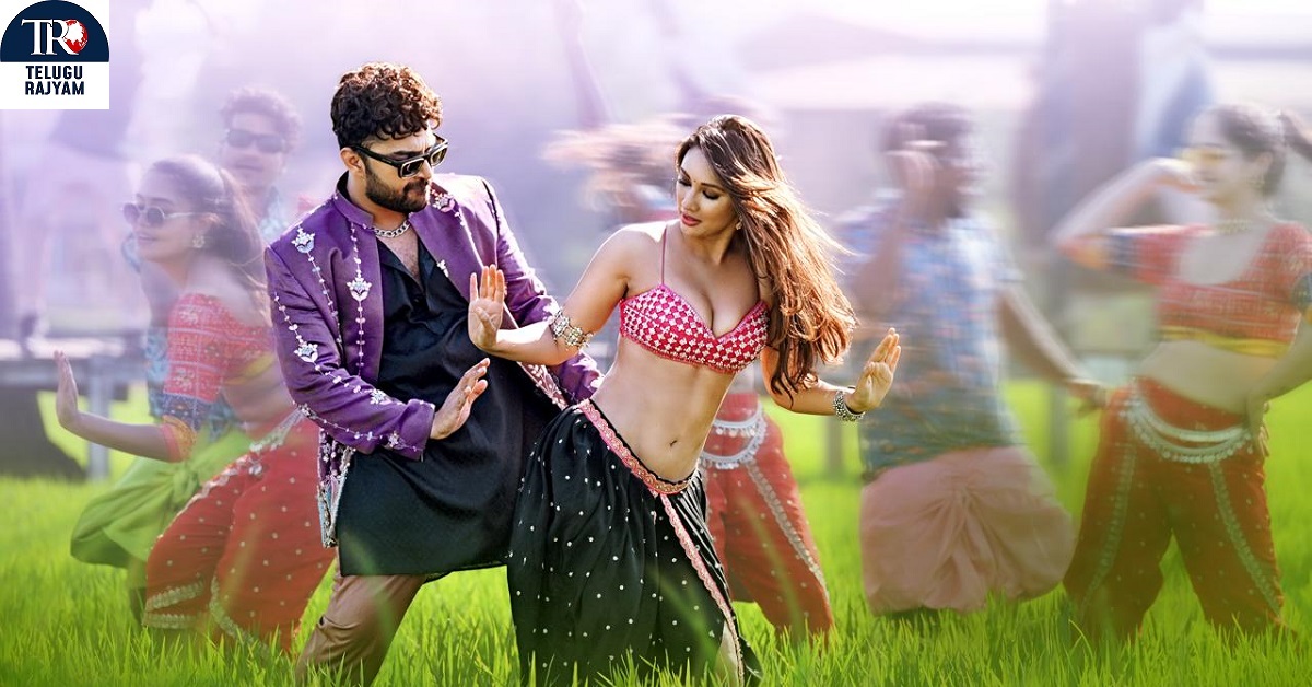 Massiest Folk Feast In Oho Rathamma From Vishwaksen’s Laila Is Out Now
